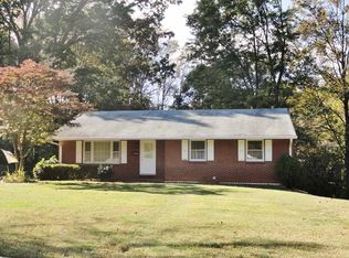 1642 Normandy Ln, Winston Salem, NC 27103