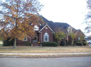 130 Debbie Blvd, Huntsville, AL 35811
