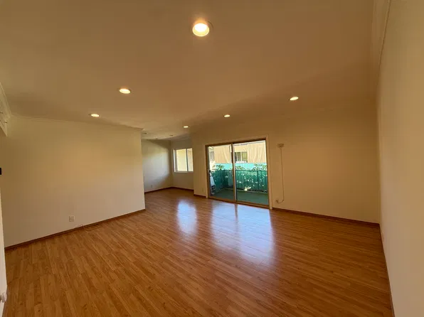 6133 Whitsett Ave APT 20, North Hollywood, CA 91606