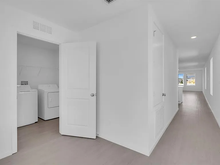 5540 Sapote Ct — Photo 8
