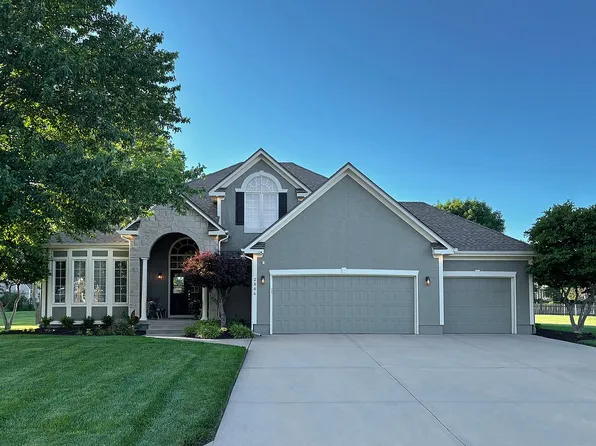 2804 SW 11th Ter, Lees Summit, MO 64081