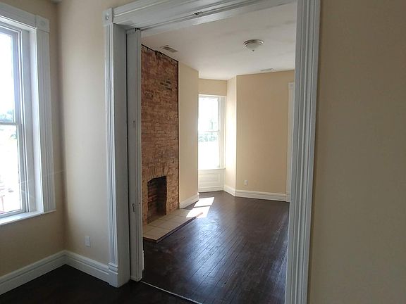 2nd image of 5601 S Broadway