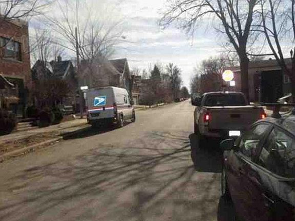 4th image of 2644 Garfield Ave