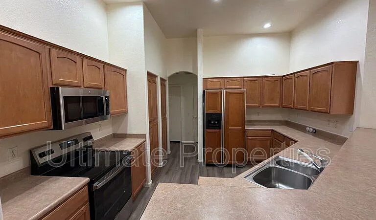16072 W Monterey Way — Photo 8