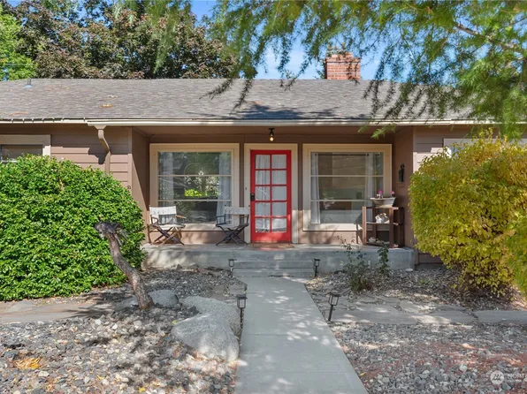 1036 1st Street, Wenatchee, WA 98801