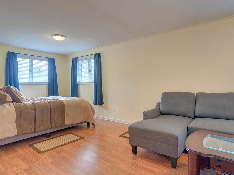 202 Fincastle Dr — Photo 22