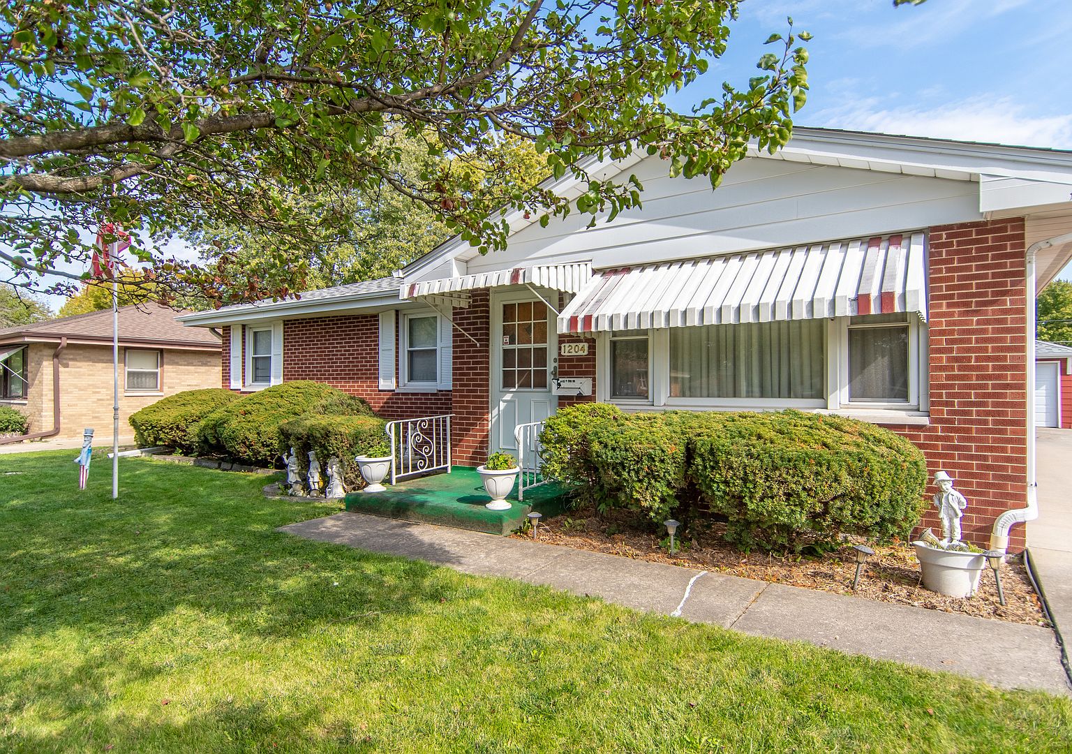 1204 N May St, Joliet, IL 60435 Zillow