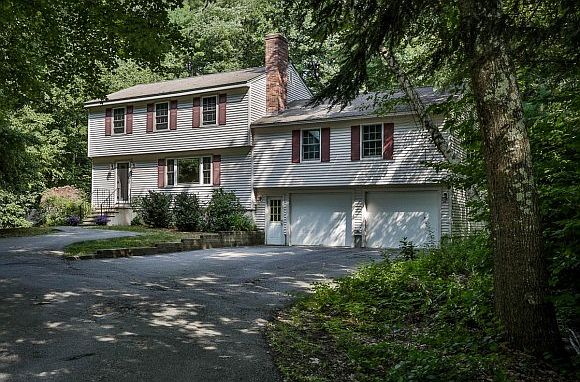 1st image of 24 Wilshire Dr