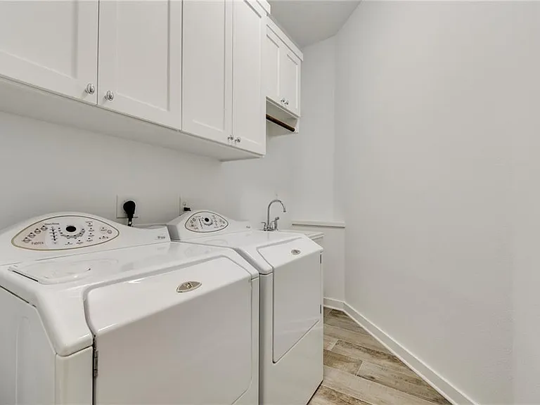 6030 Mount Bonnell Cv #DOWNSTAIRS — Photo 12