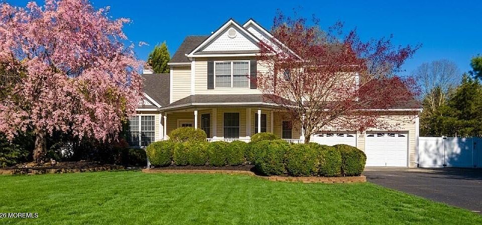 1st image of 323 Frank Applegate Road