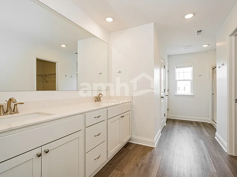 9025 Henley Ave — Photo 12