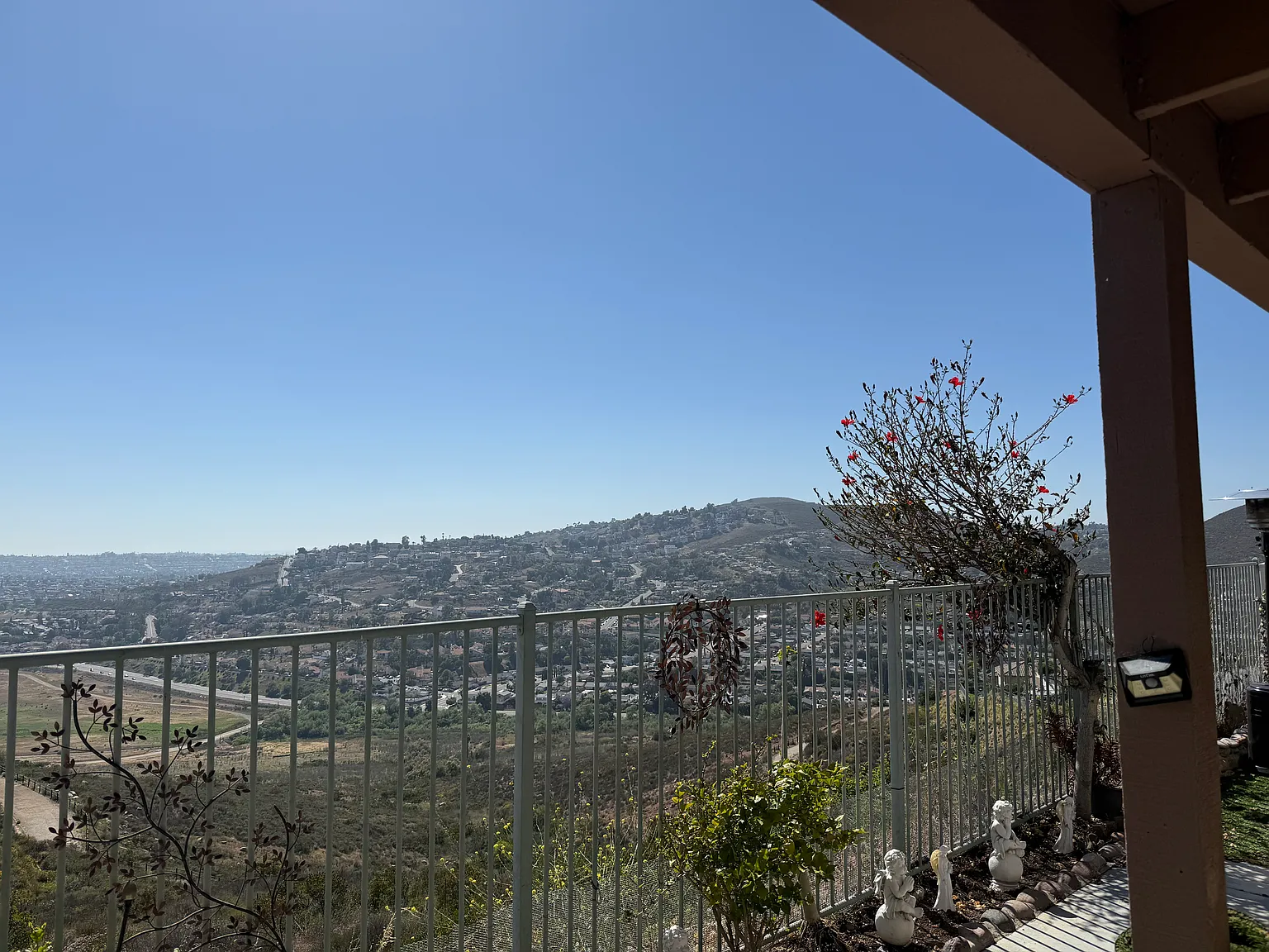 5 bed, 2920 sqft, $5,500 — Photo 3