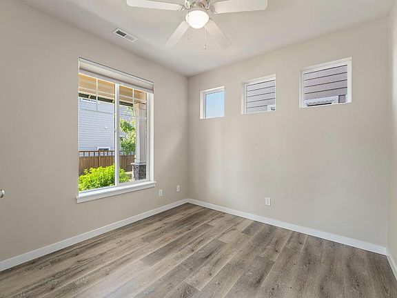 4th image of 9134 127th Street Ct E