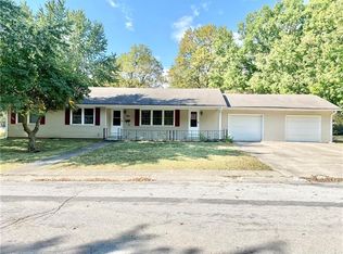 702 S Parkview St, Butler, MO 64730