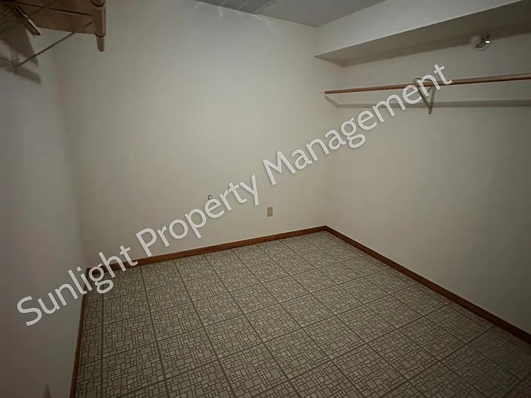 2940 Rimrock Rd #2 — Photo 23