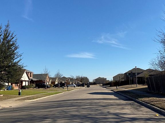 5th image of 2904 Highland Meadows Dr