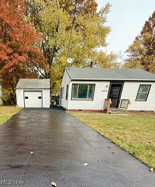 1st image of 2401 Greenvale Rd