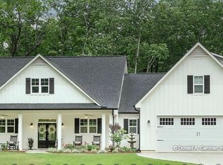 4 Carolyn Way, Culloden, WV