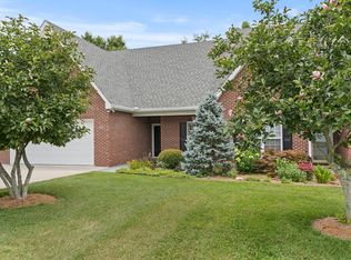 105 Greystone Pl, Tullahoma, TN 37388