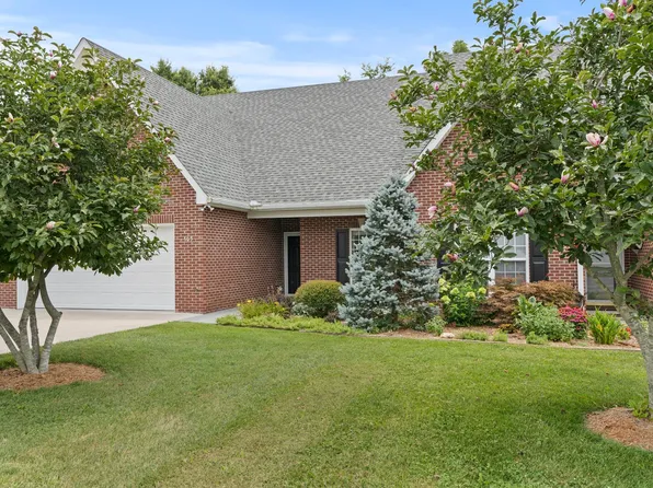 105 Greystone Pl, Tullahoma, TN 37388