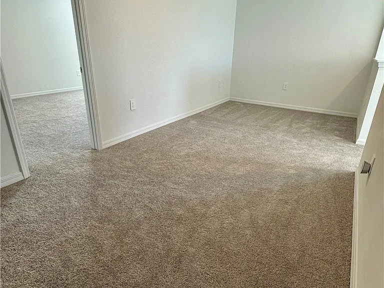 11812 Cloverly Ln — Photo 21