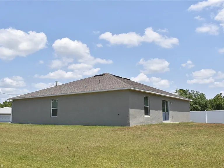 4795 Lacoco St — Photo 18
