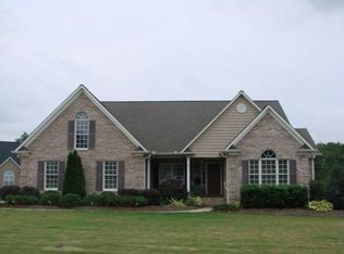 511 Kiowa Dr, Boiling Springs, SC 29316