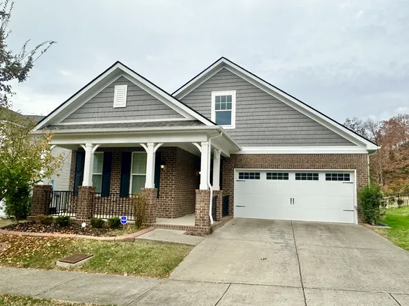 1893 Stonewater Dr, Hermitage, TN 37076