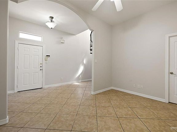 5th image of 1521 W McIntyre St APT 4