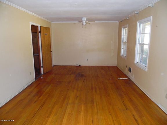4th image of 3704 Dreyfus Dr