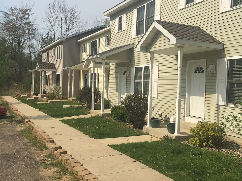 Front of Building only 6 units total