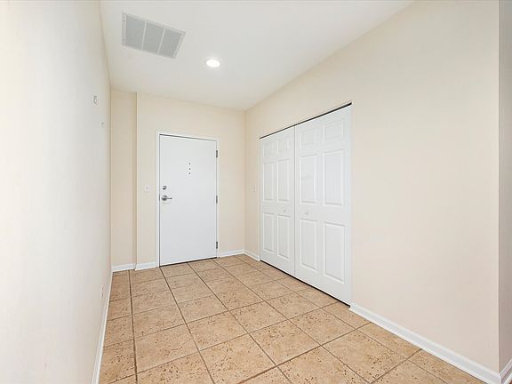 3rd image of 1700 Riverwoods Dr APT 517