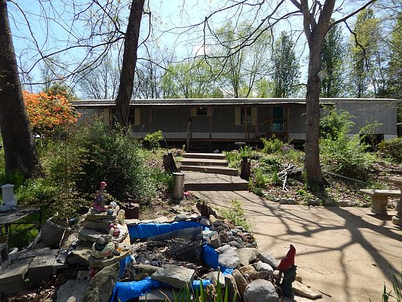 2nd image of 999 Kilburn Hollow Rd