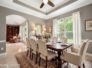 600 River Bend Dr, Baytown, TX 77521