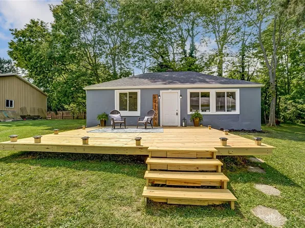 7853 N Main St, Dayton, OH 45415