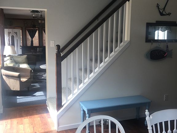 4th image of 2527 S Oak Knoll Dr