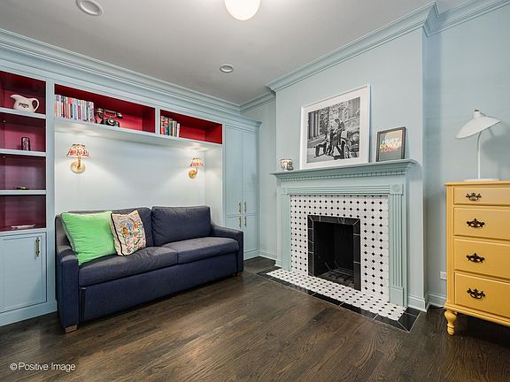5th image of 2044 N Bissell St