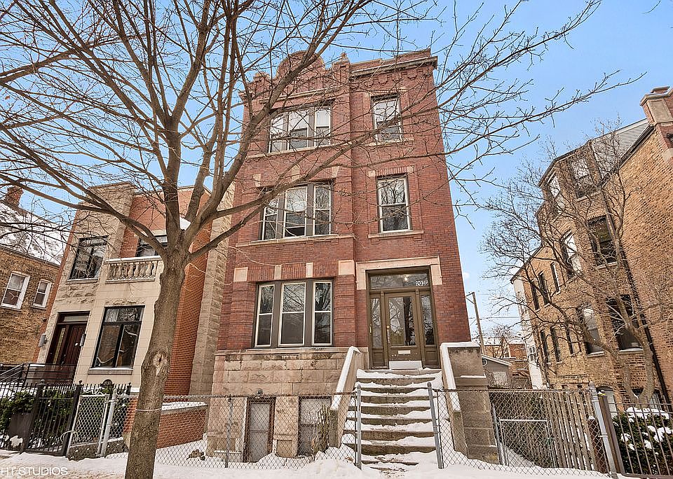 1st image of 2036 N Hoyne Ave