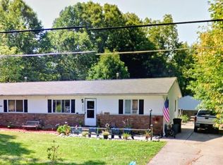 2202 Conwill Rd, Stow, OH 44224