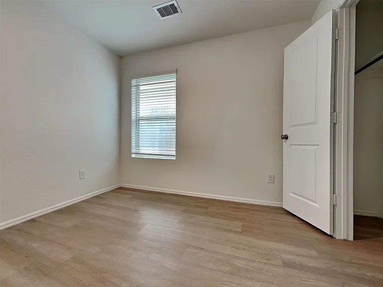 26815 Wilderye Cove Ln — Photo 12