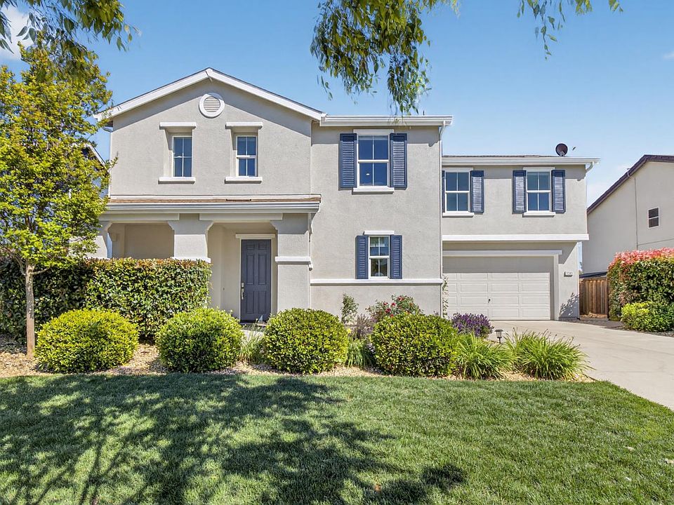 1st image of 1243 Banyan Way