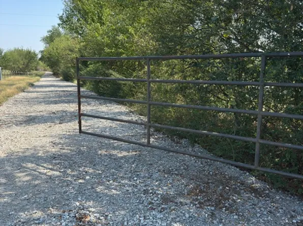 (undisclosed Address), Owasso, OK 74055