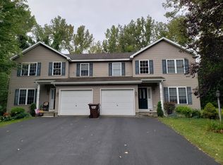 21 Elm Pl, Albany, NY 12203