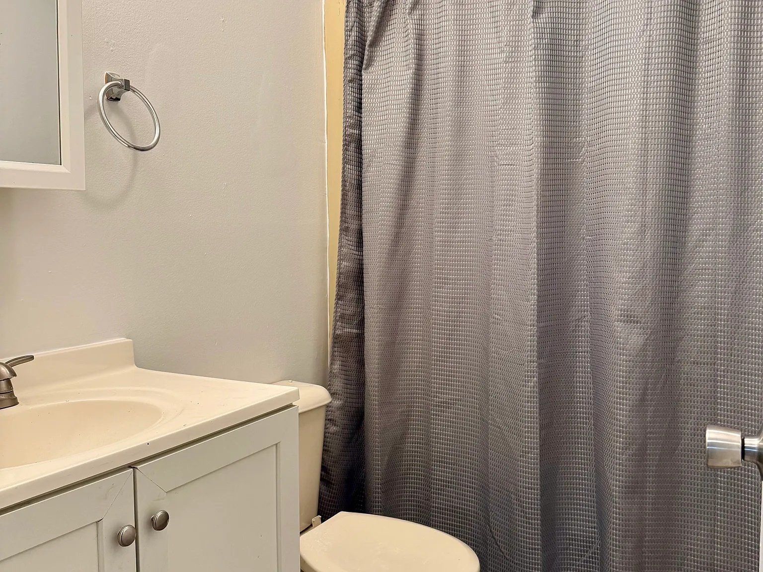 2 bed, 800 sqft, $1,250 — Photo 3