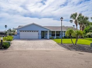 900 Silver Palm Way, Apollo Beach, FL 33572