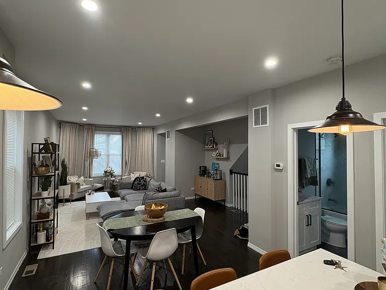 3673 N Elston Ave #2R — Photo 21