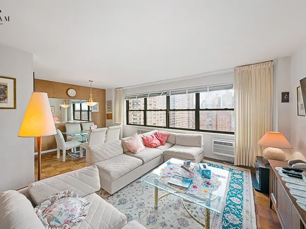 205 West End Avenue image 2 of 8