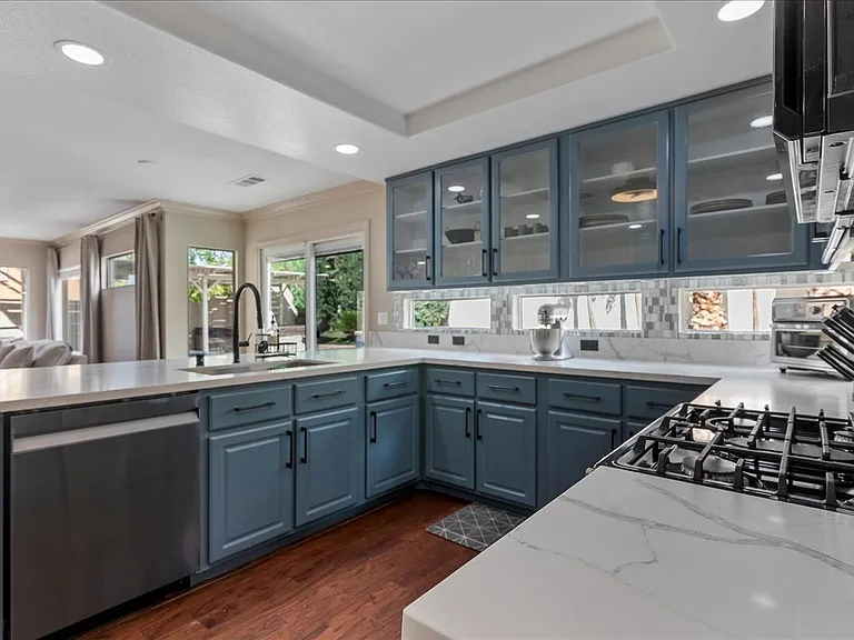 10956 Stags Leap Ct — Photo 13