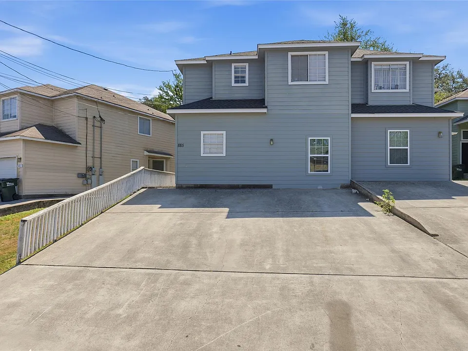 885 Sagewood Trl