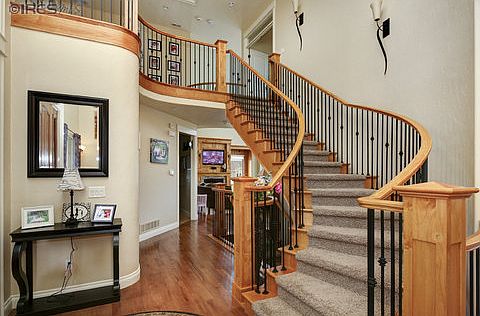 Entryway with staircase 